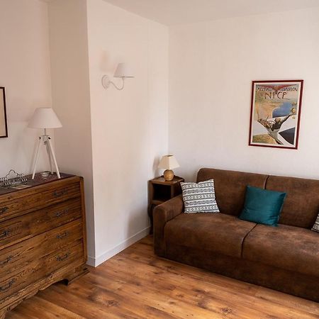 Appartement Place Des Cordeliers Dinan Bagian luar foto
