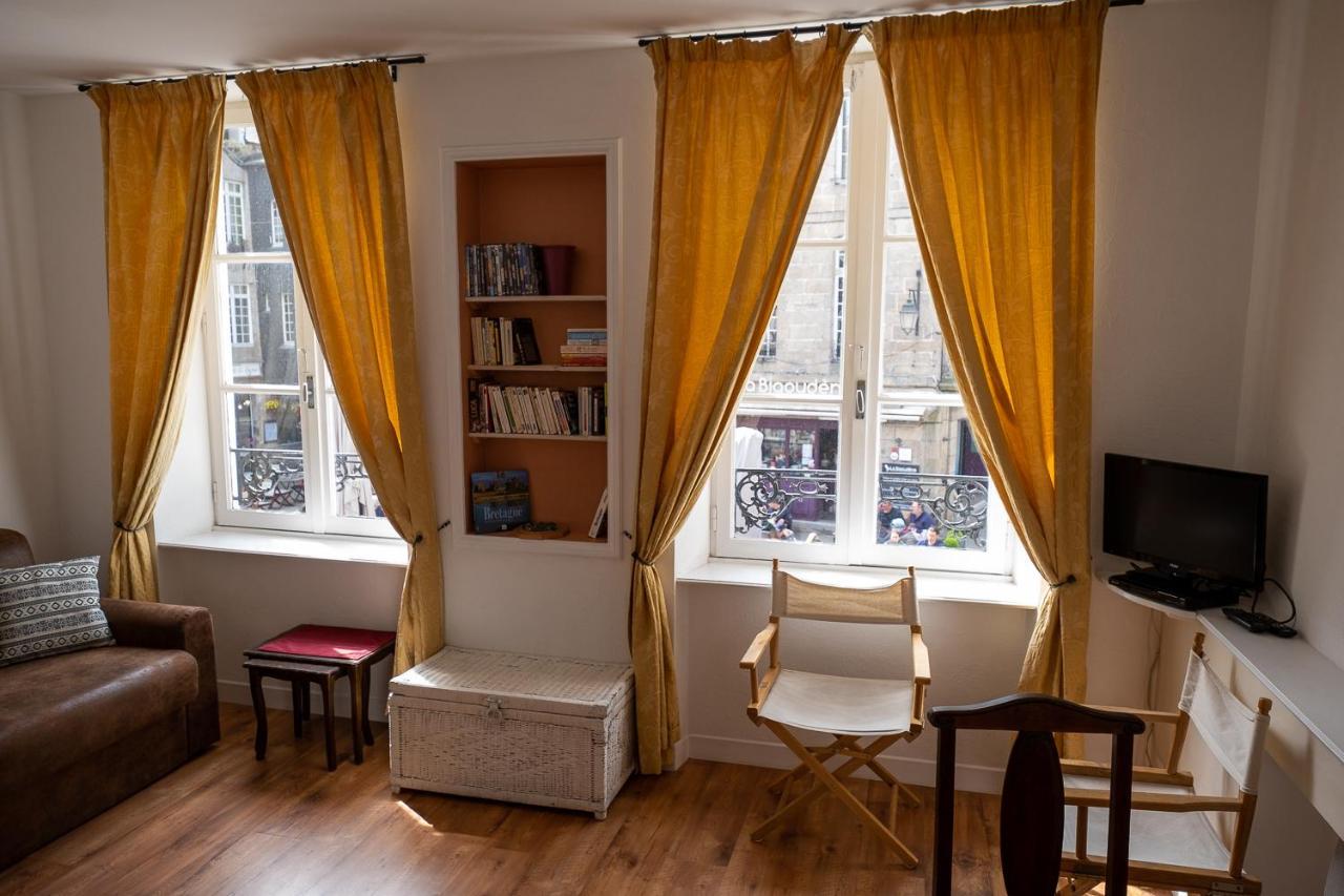 Appartement Place Des Cordeliers Dinan Bagian luar foto