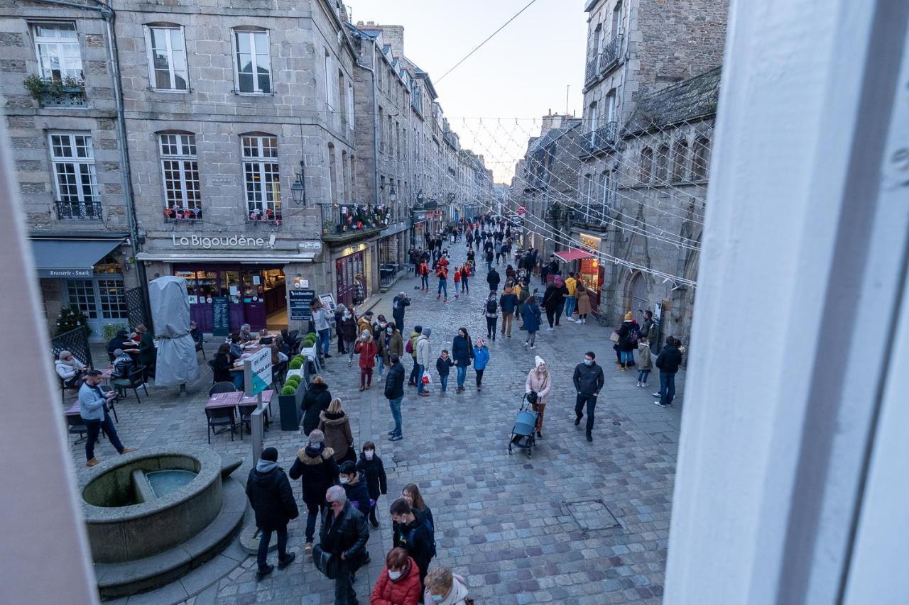 Appartement Place Des Cordeliers Dinan Bagian luar foto