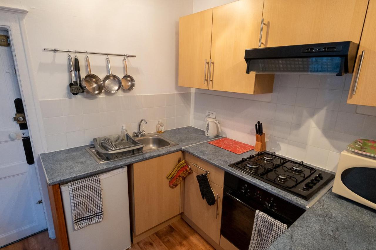 Appartement Place Des Cordeliers Dinan Bagian luar foto